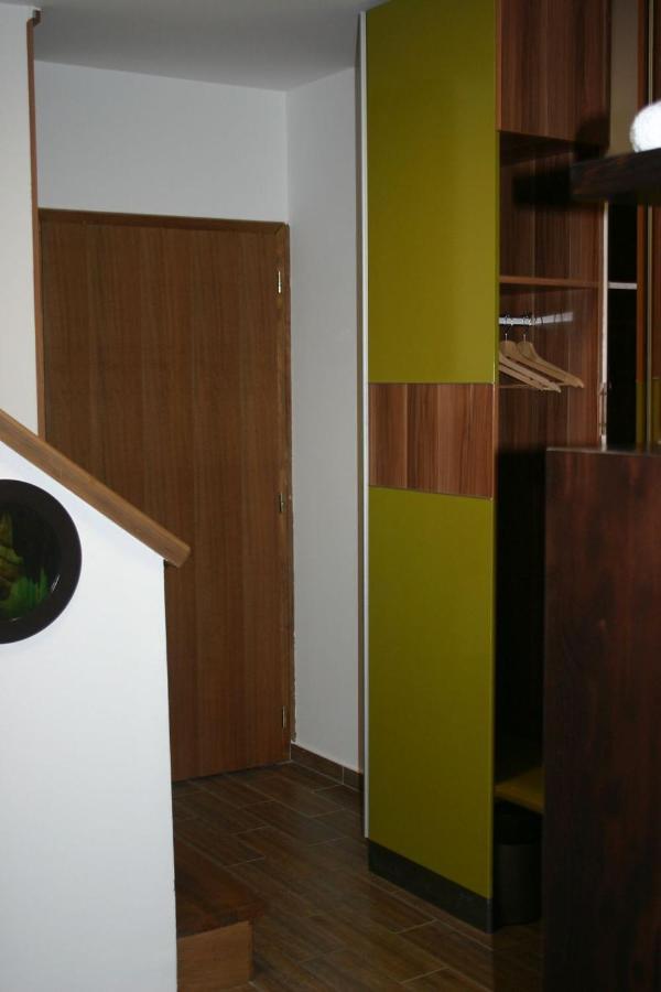 Enjoy 110Qm Apartment Im Historischen Zentrum Sopron Esterno foto